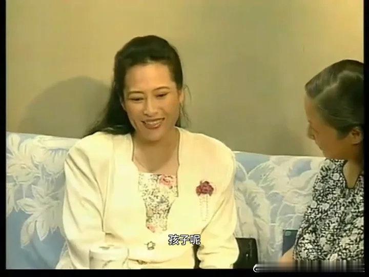 薛甄珠年轻时比罗子君阔绰多了早期的薛甄珠薛甄珠年轻时比罗子君阔绰多了薛甄珠为什么