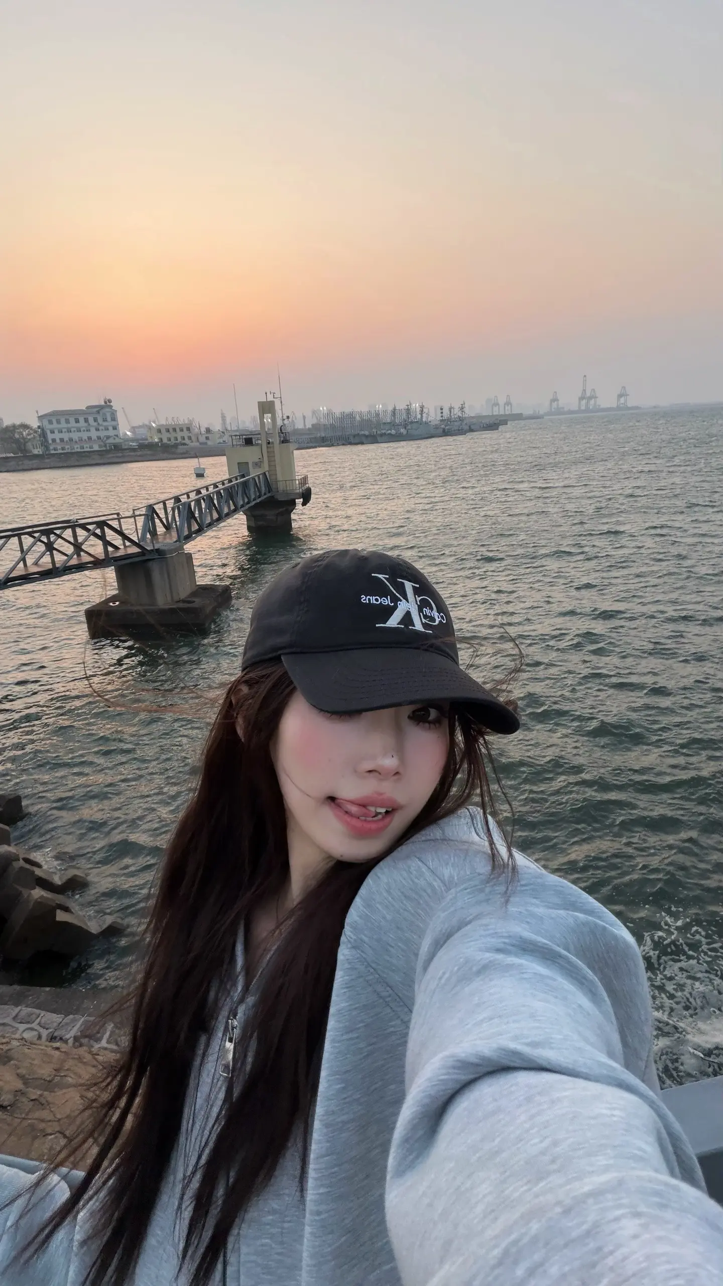 There for you🦭🏝️
