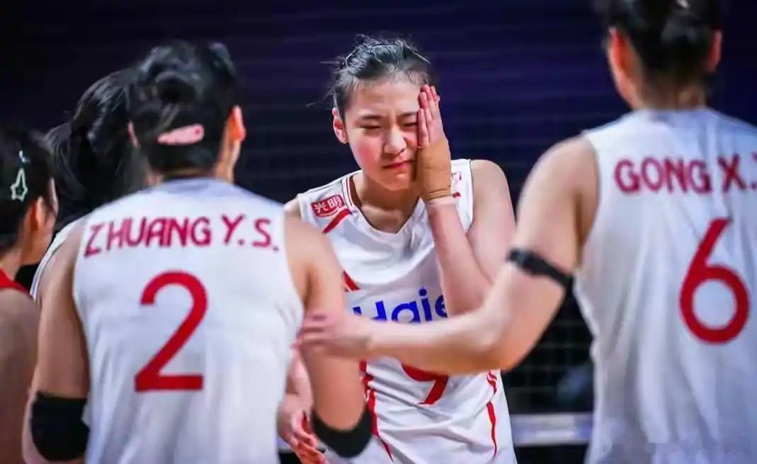 中国女排今晚对阵伊朗队 今晚七点半，中国女排亚锦赛小组赛第二战在天津打响，对手伊