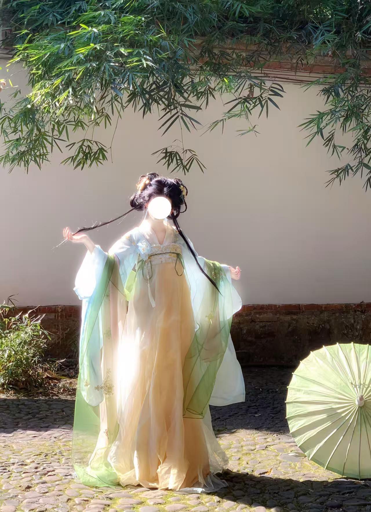 想念阳光呜呜呜呜。