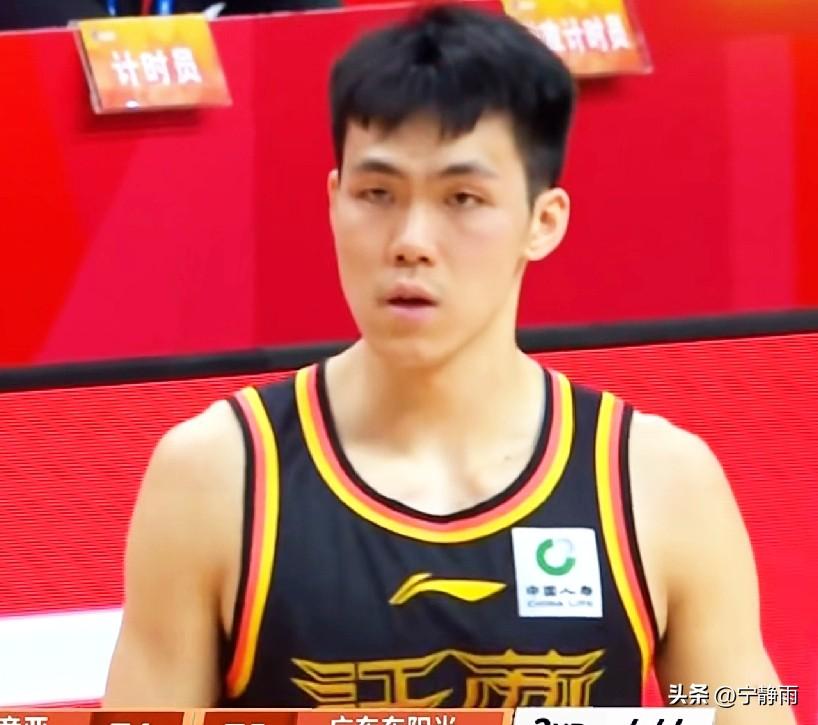 庞峥麟PK崔永熙，CBA广西老表首次对决暂时如下:
庞峥麟:首发上场12分钟，1