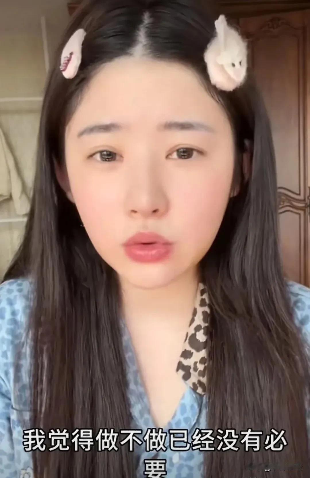 黄一鸣回应亲子鉴定：一句“看开了”背后，是单亲妈妈的倔强与柔软

这几天，“黄一