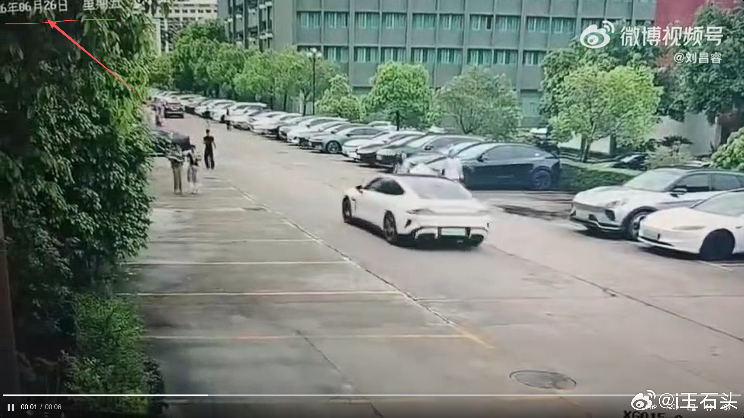 现在广州华立学院已经放出了证据，可以明确的是，不同品牌车辆均可入院。校方也给出了