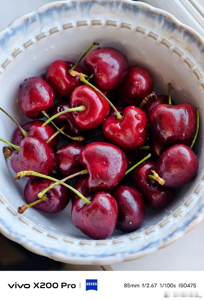 智利车厘子园大面积被烧恐涨价 合理怀疑是滞销手段 最近盒马2J的车厘子都卖到5斤