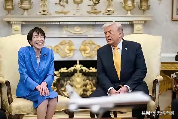 日本的首相见到老特之后，感觉浑身上下好像都不是很自在，表情也都是很夸张，和正常时