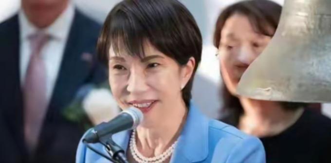 高市还是太嫩了点，
以为捏着九成高端光刻胶市场，把10天审批拖到90天，就能让咱