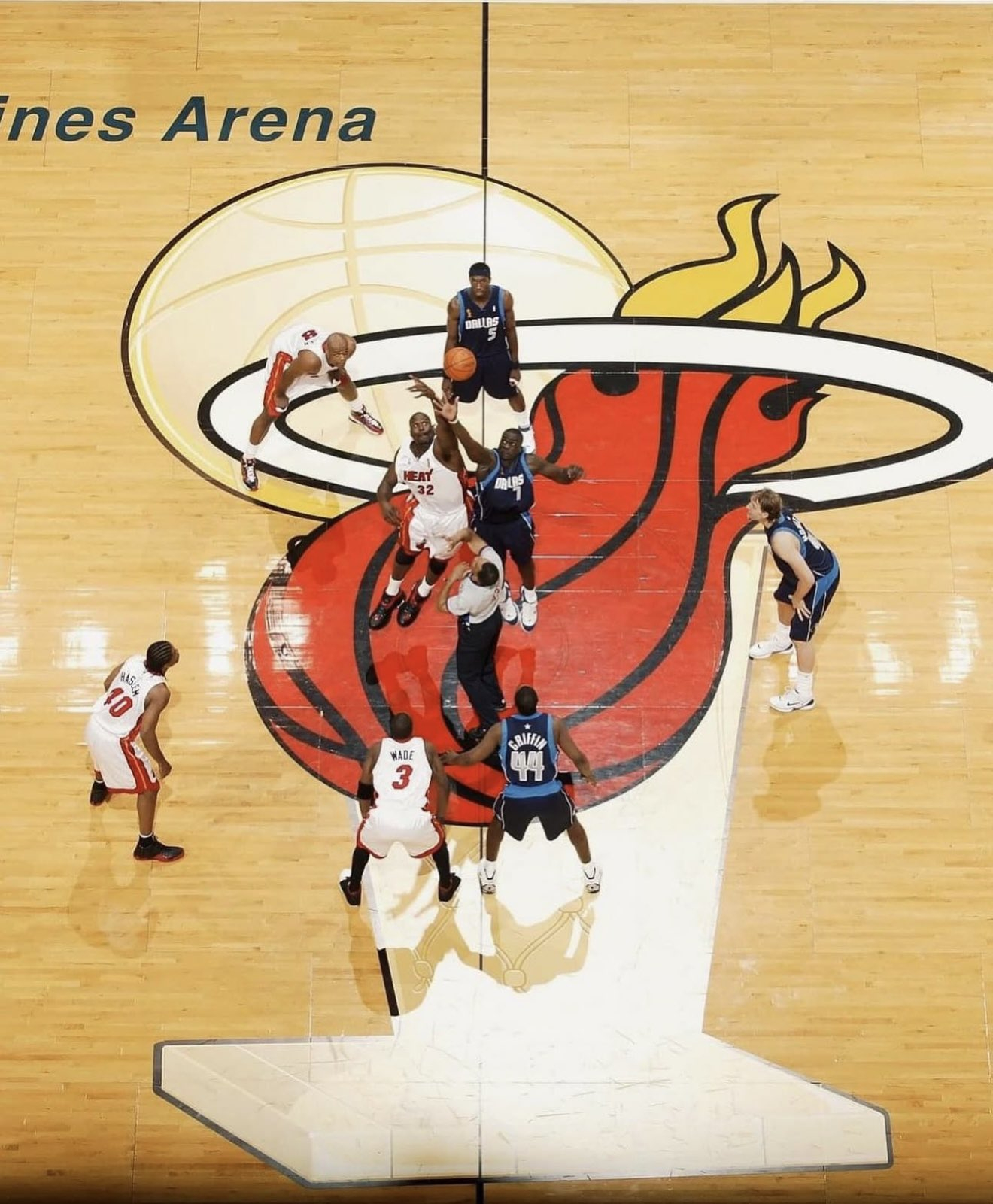 想念这个总决赛舞台吗NBA总决赛中圈金杯地板回归