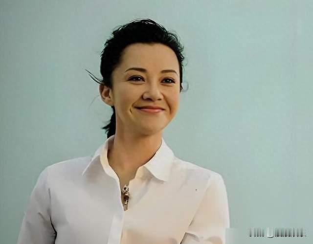 11年前的群嘲，11年后的道歉，许晴活成了我们不敢活的样子！