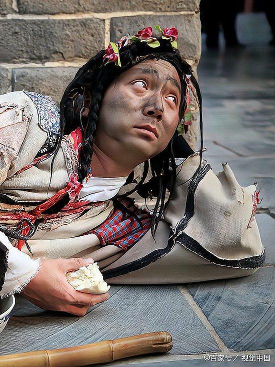 街头乞丐几乎彻底消失！三个真实原因，看懂中国真实民生底气
 
大家有没有发现一件