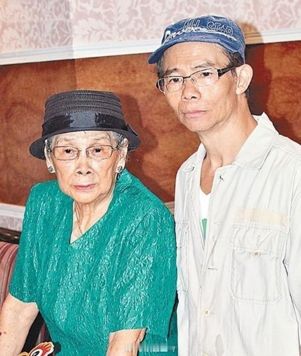 【On.cc】梅艷芳母親離世享年102歲　梅啟明：唔知喎！銅鑼灣有老婦進食時暈倒