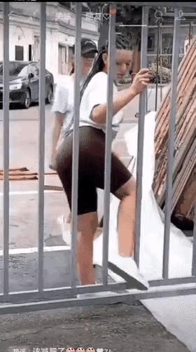 身材太好了，该怎么办？
