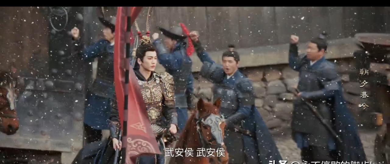 谢征摘下面具那一刻，整个屏幕都在震动。
不是慢镜头，不是特效。
是他把长枪往地上