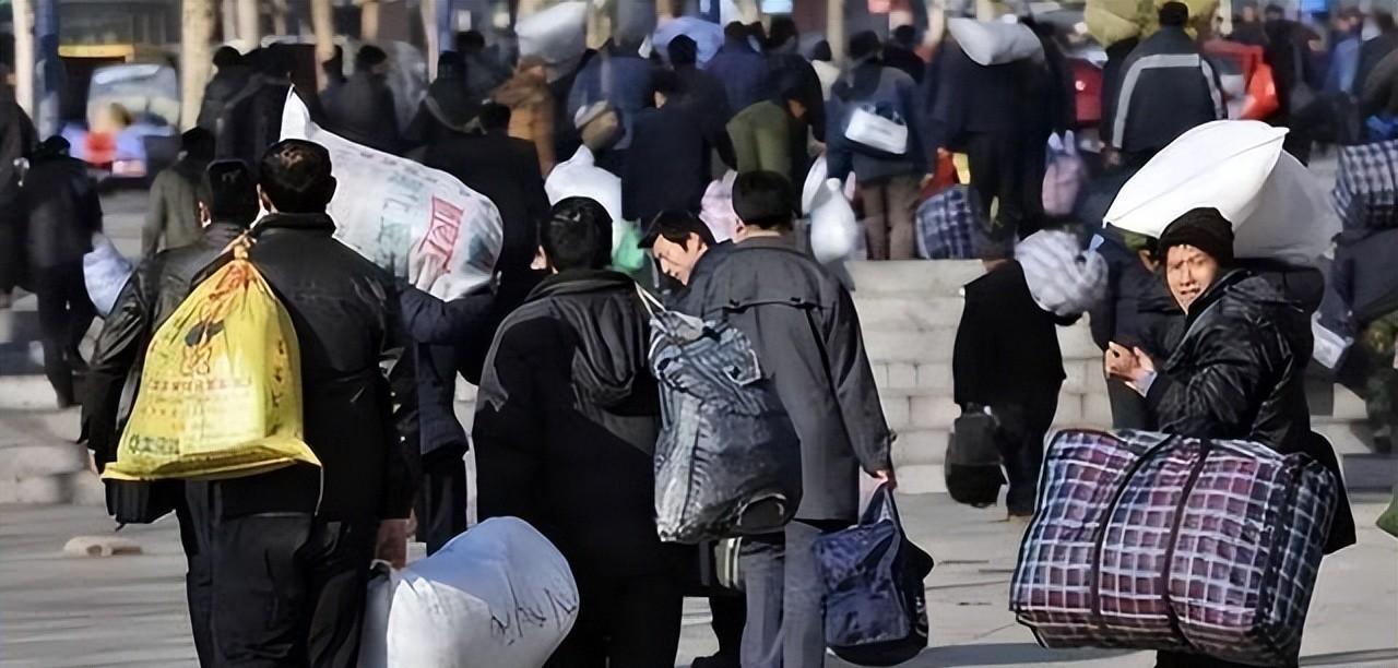 湖南一年少了47万人。你身边有没有湖南的朋友，是不是越来越多不回去了？

广东一