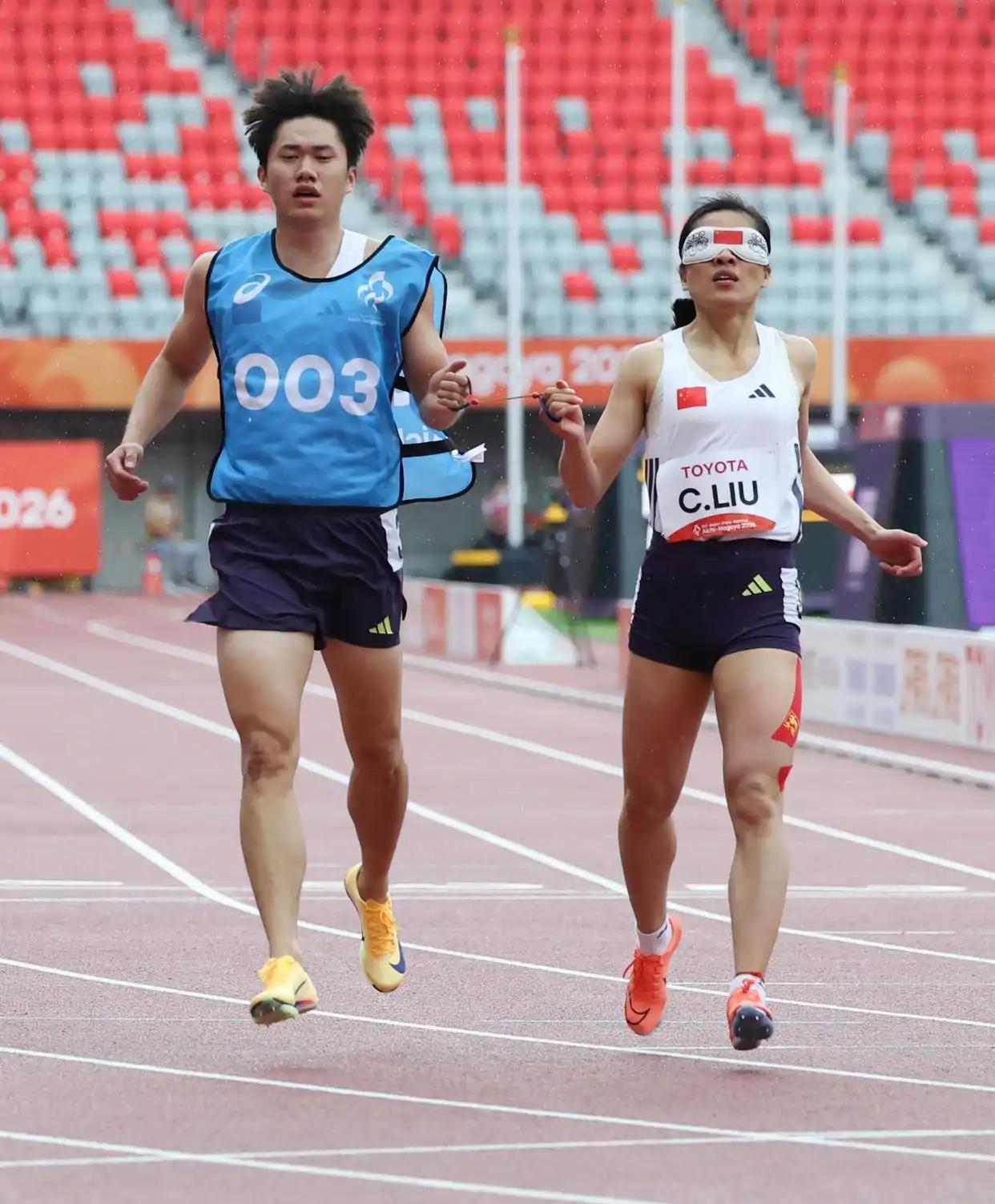 有点遗憾！第五次站上亚残运会赛场的刘翠青，没能在女子200米T11级决赛中拿到奖