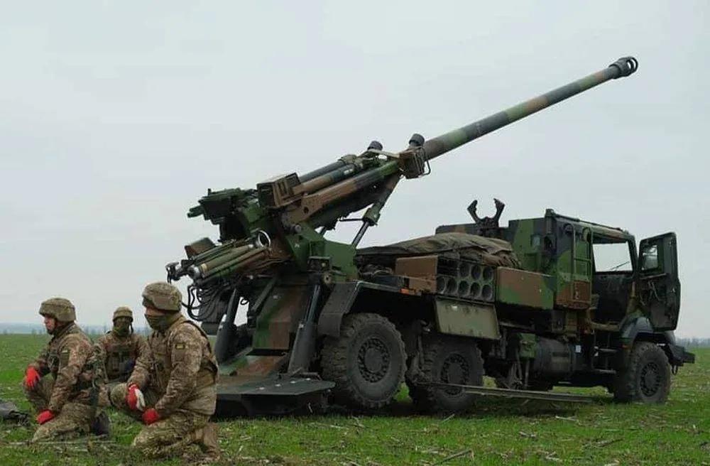 乌克兰总统顾问：乌克兰军队正面临弹药短缺 乌克兰军队正面临严重的弹药短缺。这是乌