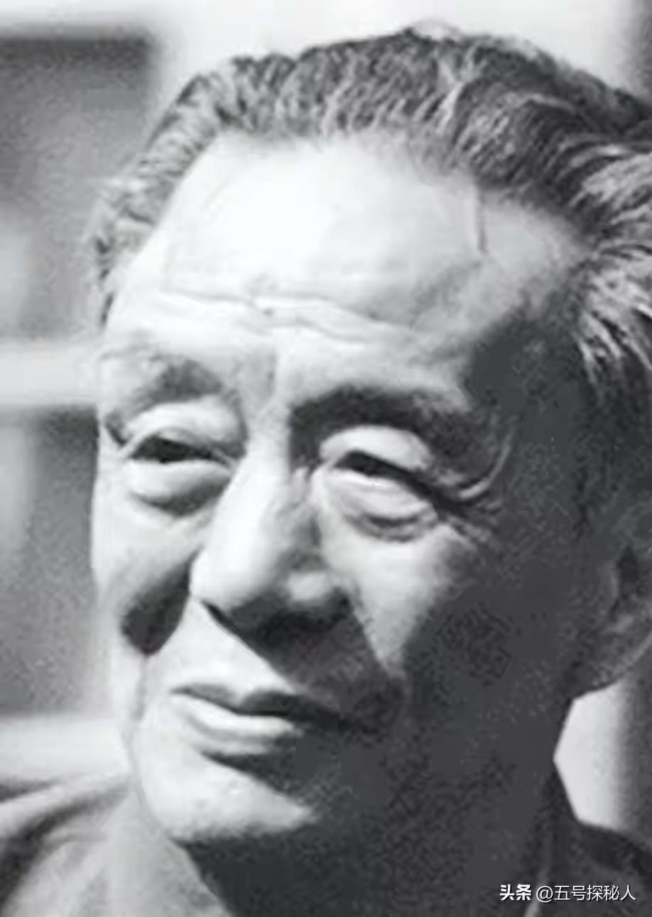 
为娶学生抛弃怀孕发妻，16年后出轨他人妻，却说:我从不玩弄女性

提起艾青，