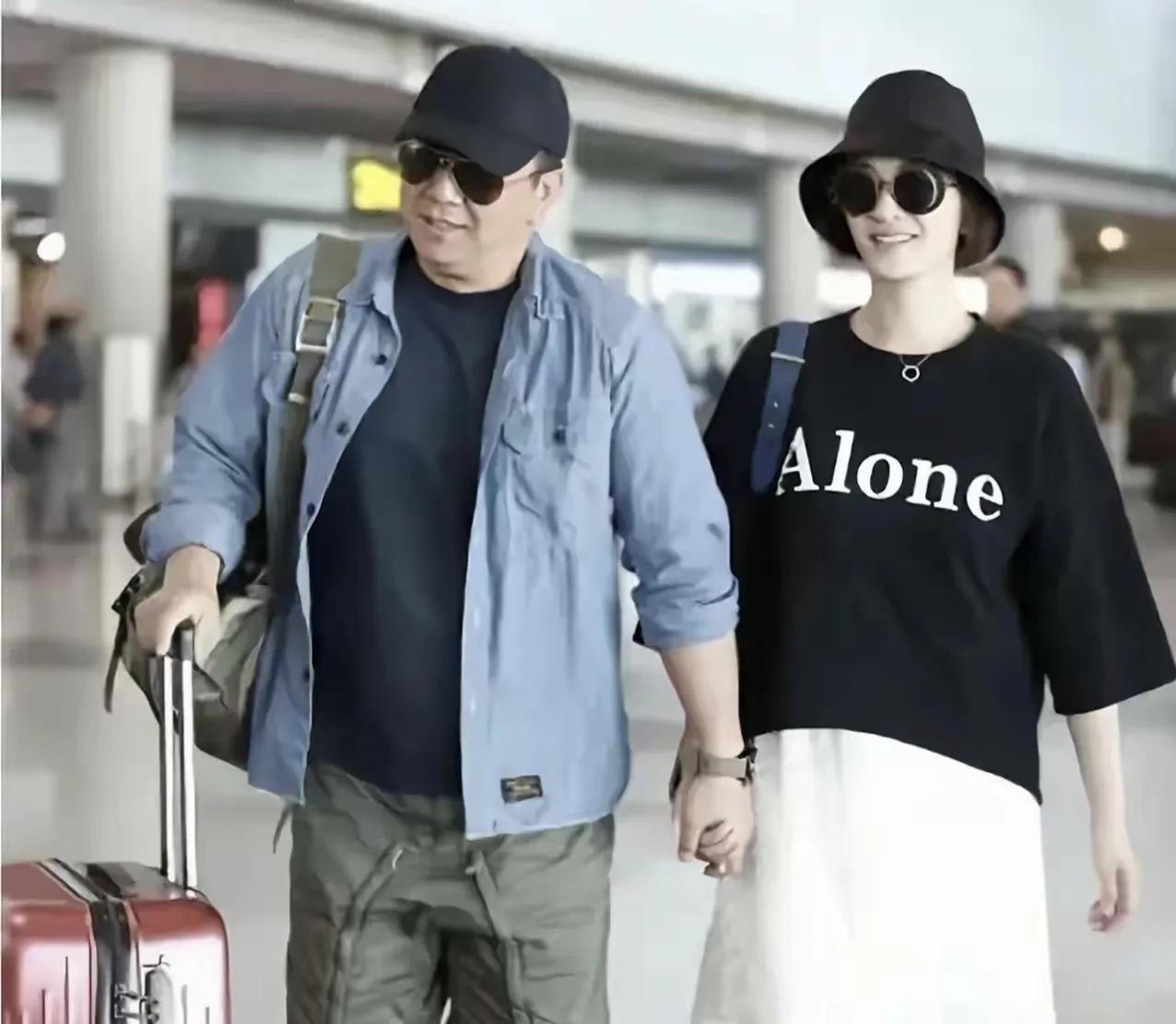 五十多岁的李小冉，老公甘当绿叶陪她演戏，活成了别人羡慕的模样

五十多岁的李小冉