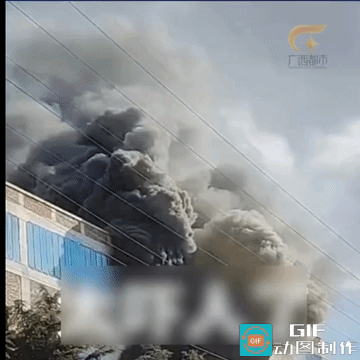 威海冷链企业保温泡沫起火，9人死亡。
建议：必须使用“阻燃”材料，不要“亡羊”、