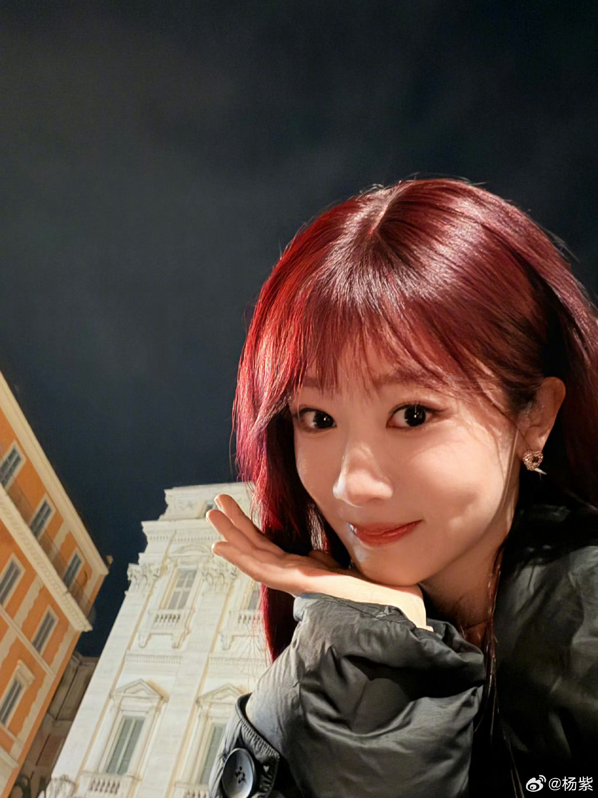 杨紫又被表扬了杨紫的演技真是没得说，每次都能给人惊喜！《生命树》里的表现太赞了，