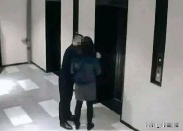 四川，已婚少妇化身时间管理大师，对自己丈夫并不满足，外面还发现了一个男人。案发当