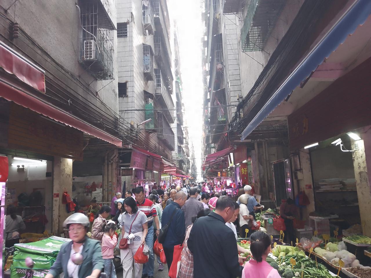 哪些省份的人容易相处
第一名河南，河南人勤劳、乐于助人；
第二名河北，河北人直爽