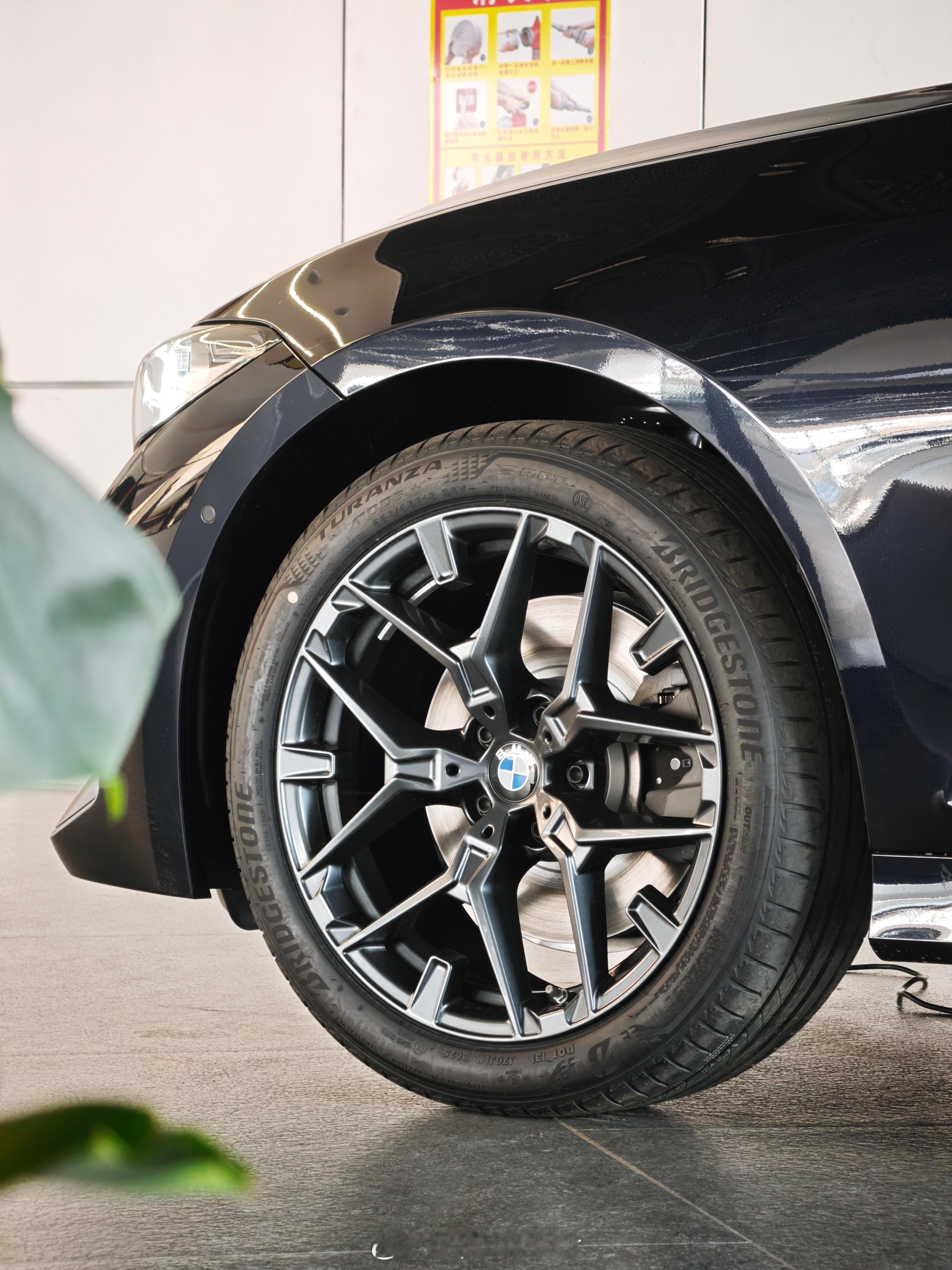 这个3系轮子好看吗？ 