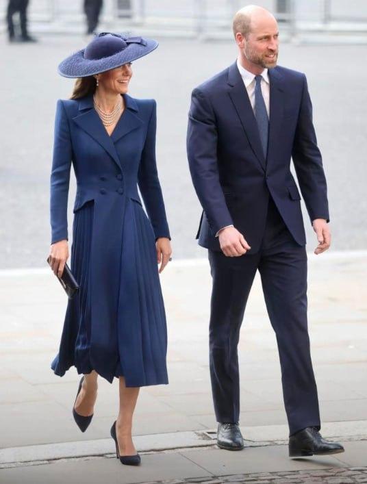 3月9日，凯特王妃和威廉王子一同现身威斯敏斯特教堂，出席英联邦庆典日活动，一出场