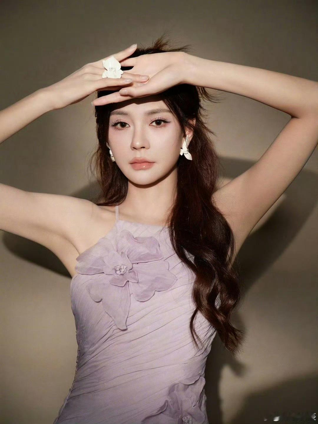 沈梦辰好漂亮声鸣远扬直播 沈梦辰今晚直播造型美神级别！19:30-23:00直播