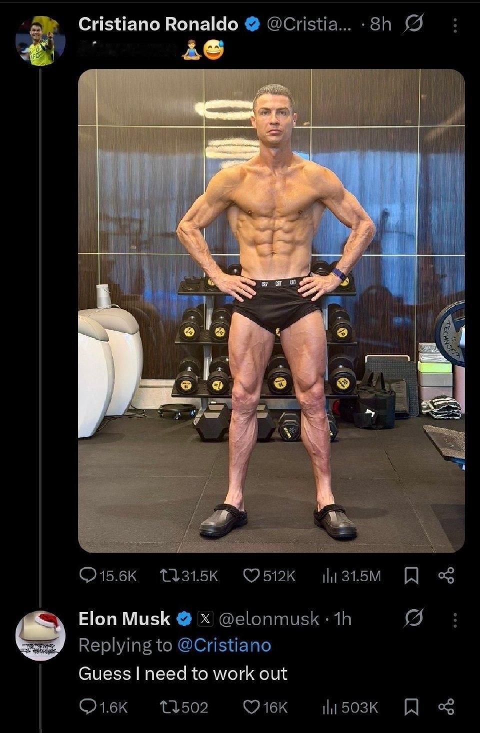 马斯克点赞C罗的魔鬼筋肉，称自己也该锻炼了！
有网友翻出马斯克之前在海边的度假照