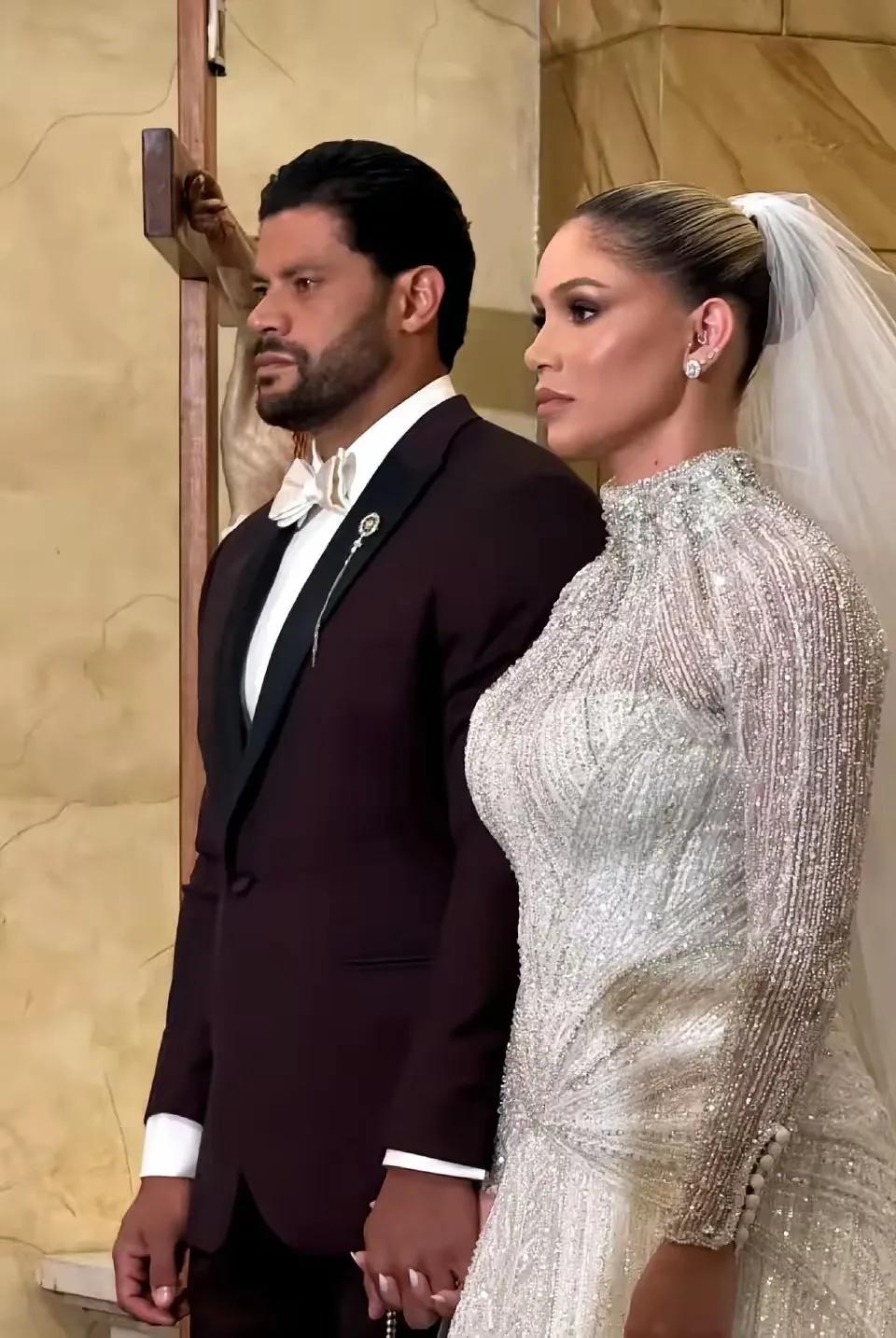 胡尔克和妻侄女结婚并有了两个娃，这巴西人虽然心大，但也犯迷糊了，孩子之间该咋论？