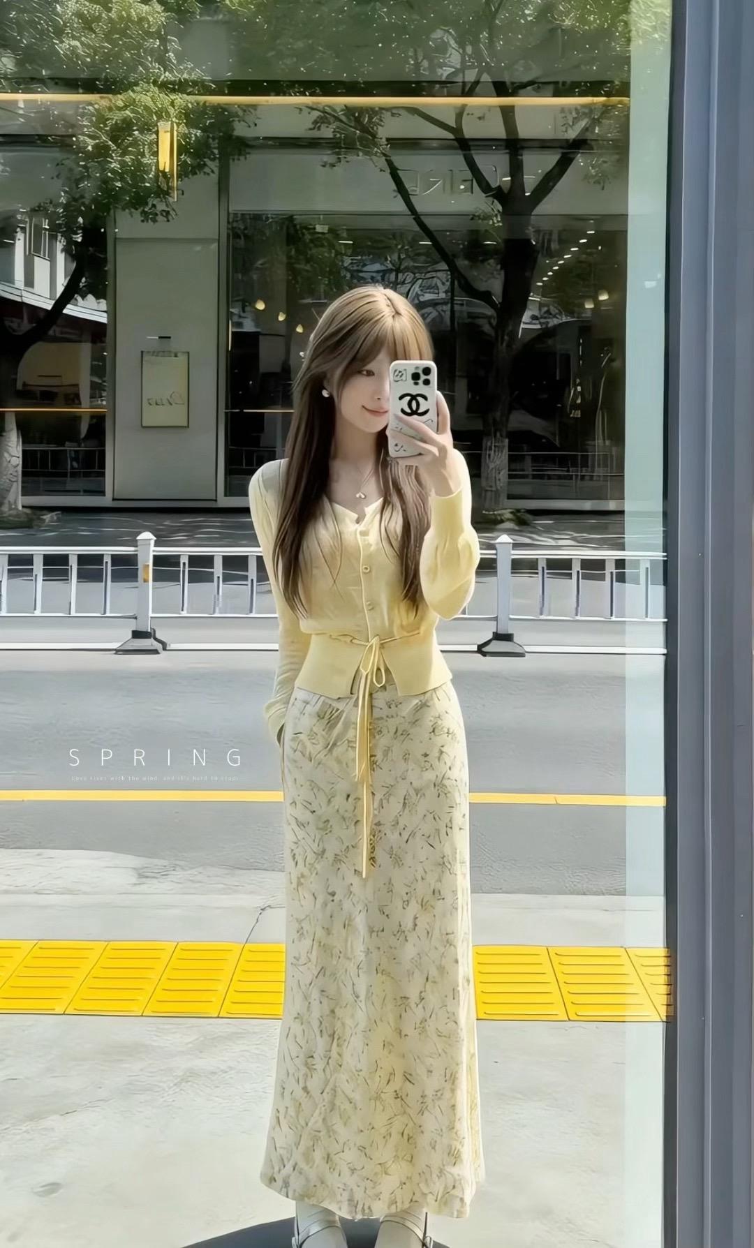 开春穿搭思路 春天哪有不穿碎花裙的道理 早春穿搭公式来了 温柔风穿搭 每日搭配分