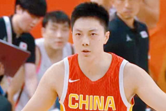 35分崩盘！中国男篮最憋屈一战：阵容全员齐整，却输给日本二队