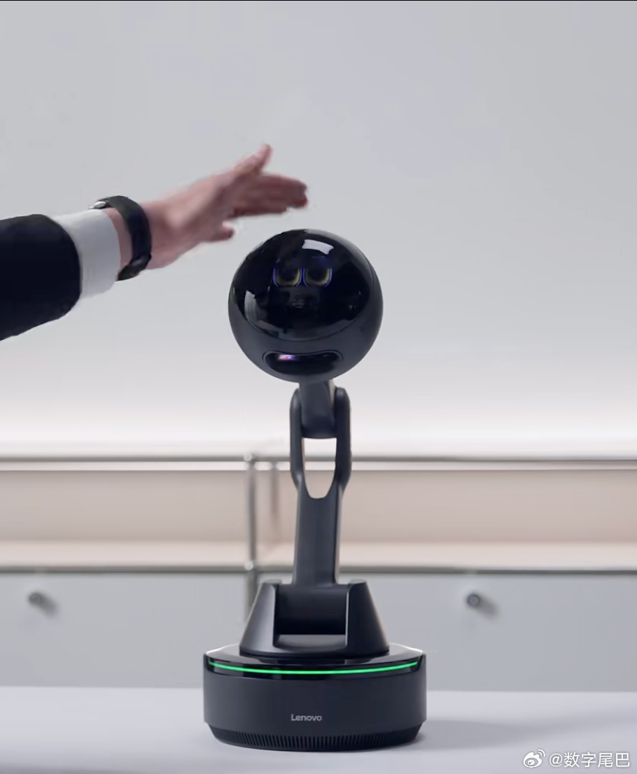 蔚来 Nomi 桌面版？联想 AI Workmate 概念机，可充当办公语音助理