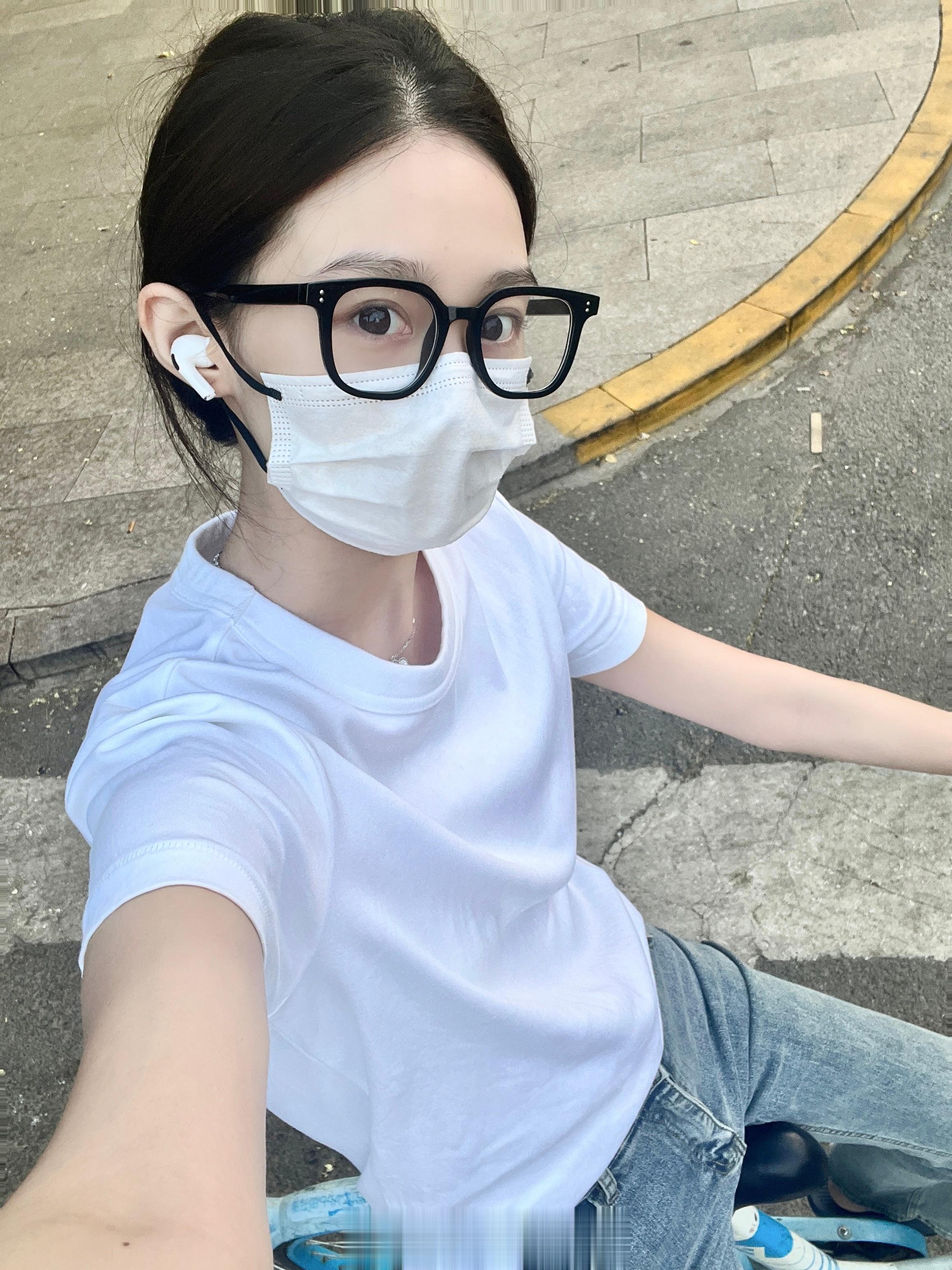 #陪你过中秋#  🥮 🌕 #中秋节快乐#🐇但愿 人长久𝗛𝗮𝗽𝗽𝘆