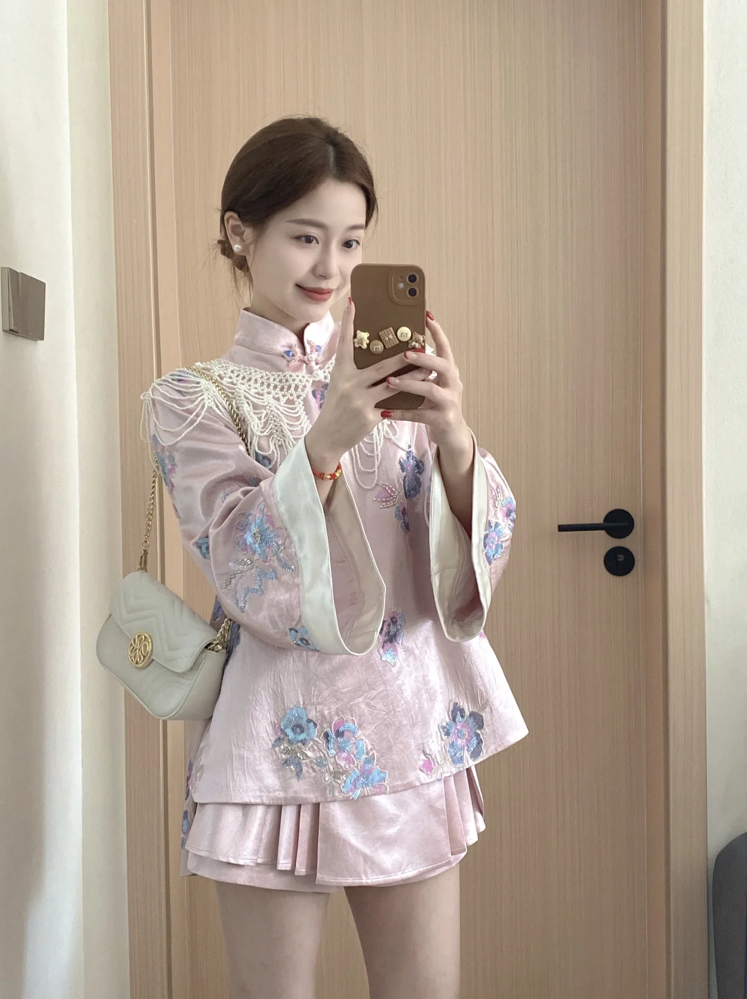 穿漂亮衣服 迎接春天