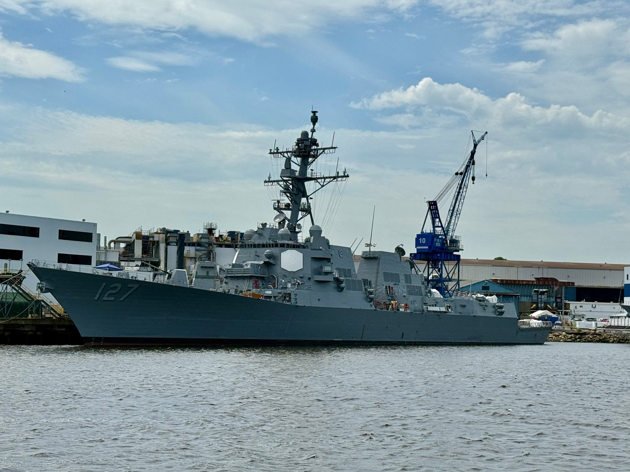 在巴斯的最后一艘伯克2IIA+ DDG-127 