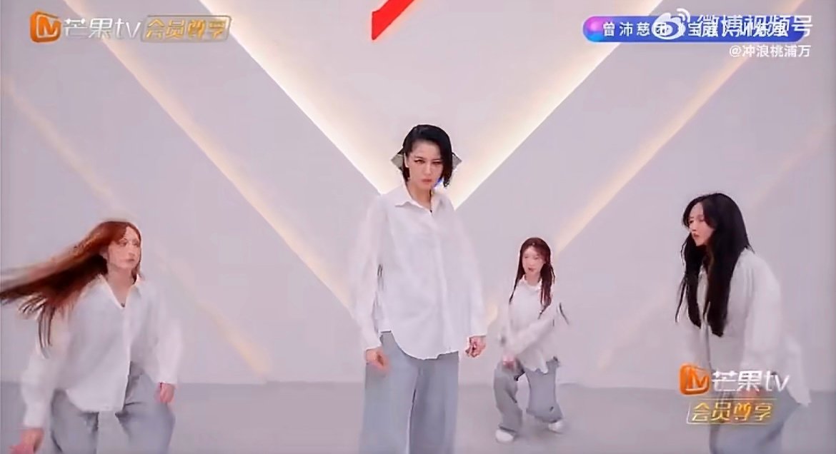 曾沛慈练习室版宝莲 纯粹无修饰的live嗓音太动人，曾沛慈演绎《宝莲》情感饱满又