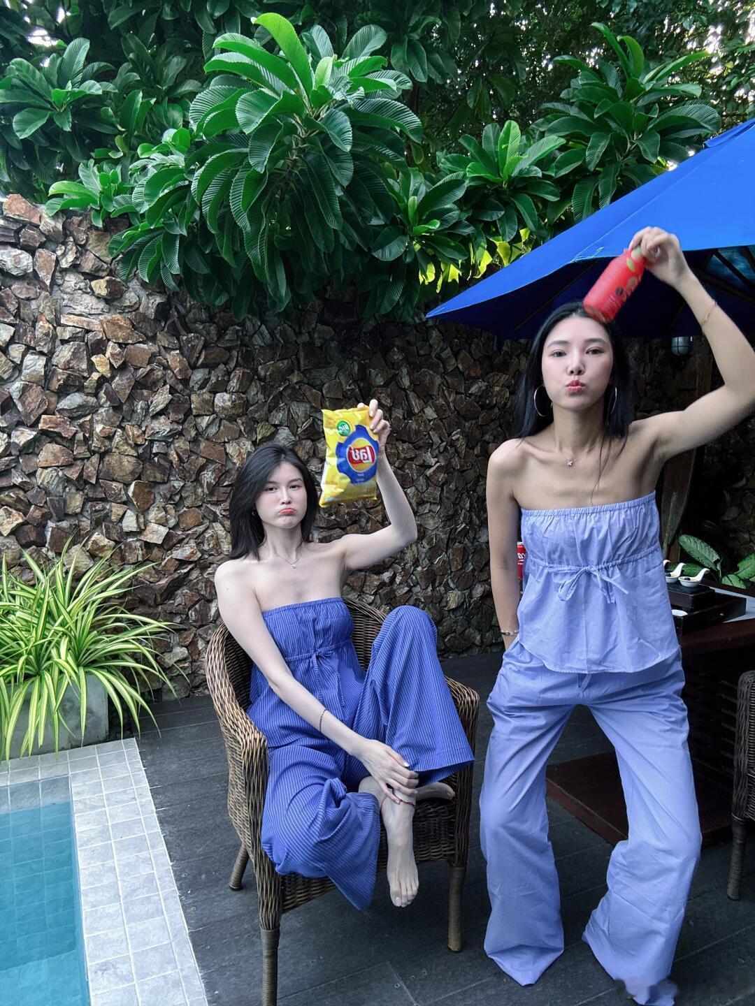 何穗度假照继续掉落🏖 ​​​