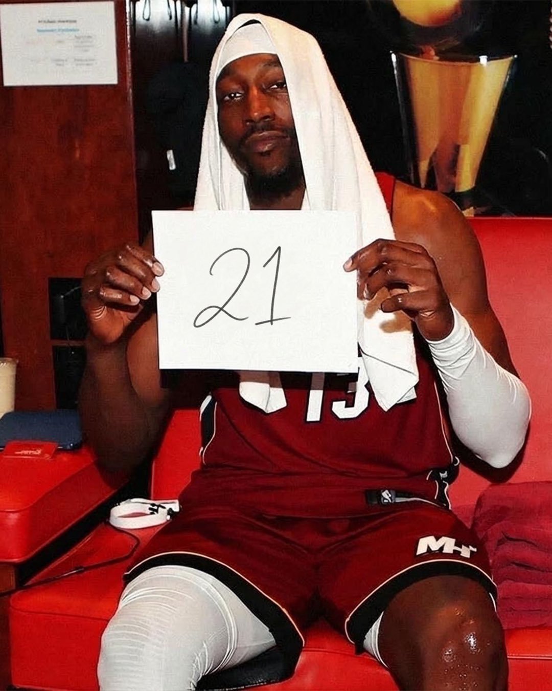 阿德巴约今日数据，狂砍21分NBA