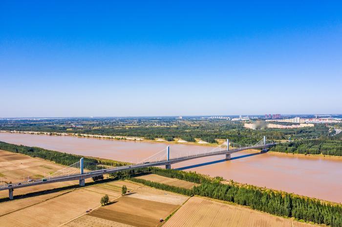 2026年济阳加快推动国道308改建、黄河大道北延通车运行！2月3日，济南市济阳