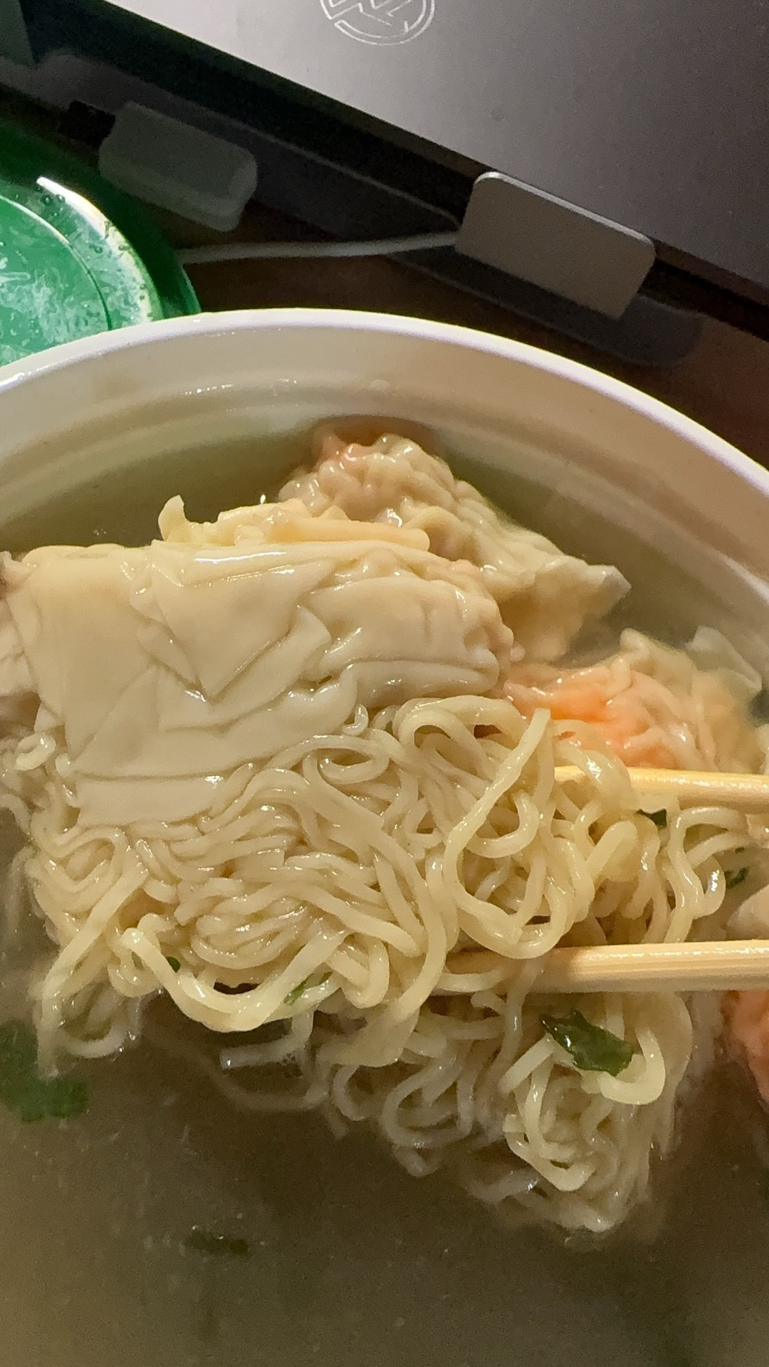 外卖点粉面自动获得一个饼