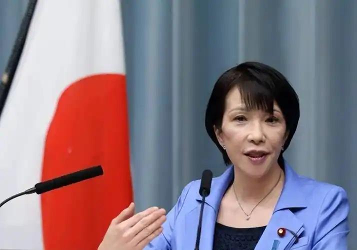 日本对全球74个国家免签，偏偏对中国大陆不仅不免签，还要暴涨签证费。这针对谁呢？