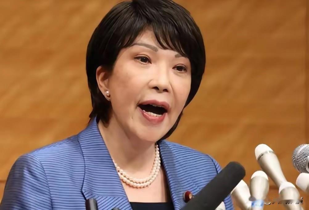连中国都没想到的一幕发生：赶在特朗普访华前，日本在背后捅了他一刀，高市早苗是真狠