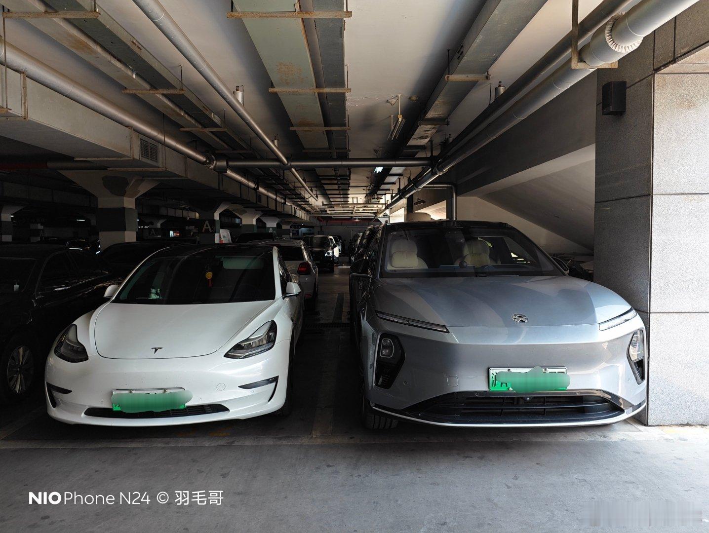 开ET9到高铁站出差，老老实实找个柱子紧贴着停车，打开能耗极低的天枢守卫模式，安