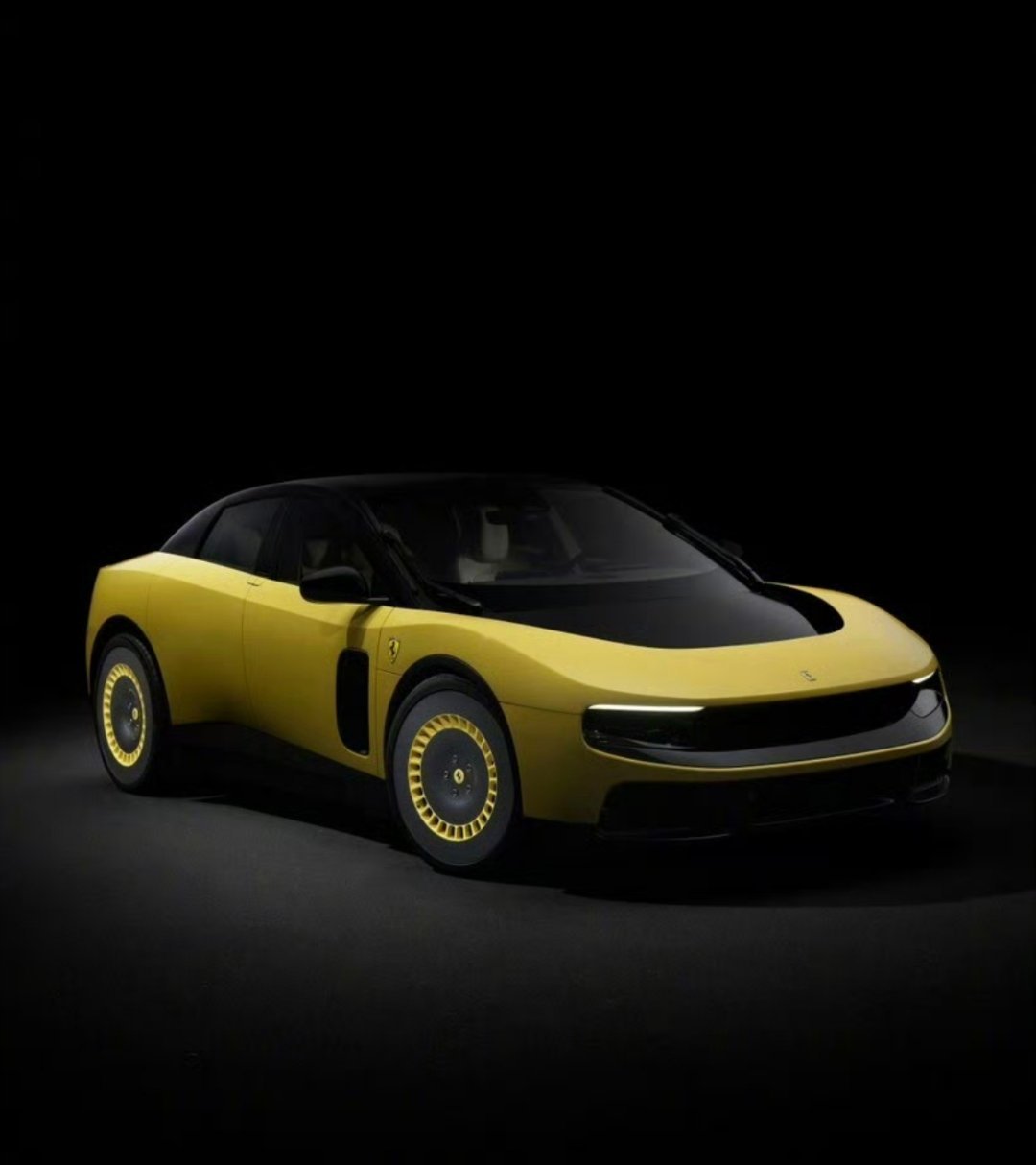 法拉利正式发布旗下首款纯电动公路跑车Ferrari Luce（意大利语意为“光芒