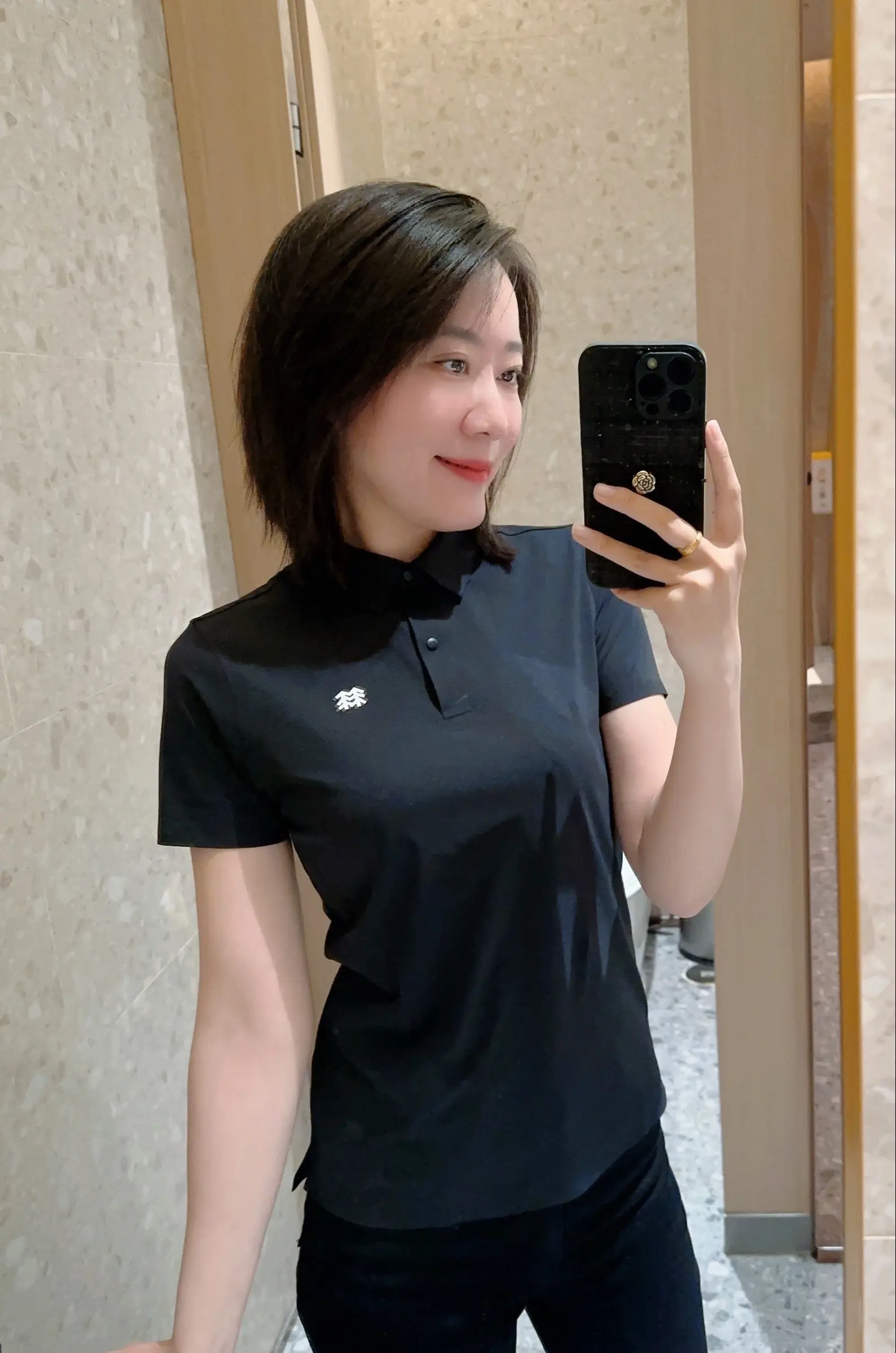 过了40以后就没有穿过碎花裙