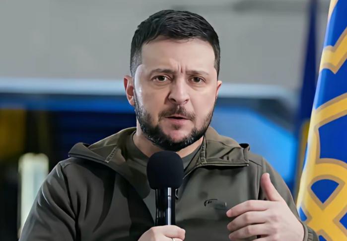 新进展！乌向美提交修订版和平计划，领土、核电站成关键博弈点。

就在大家还在关注