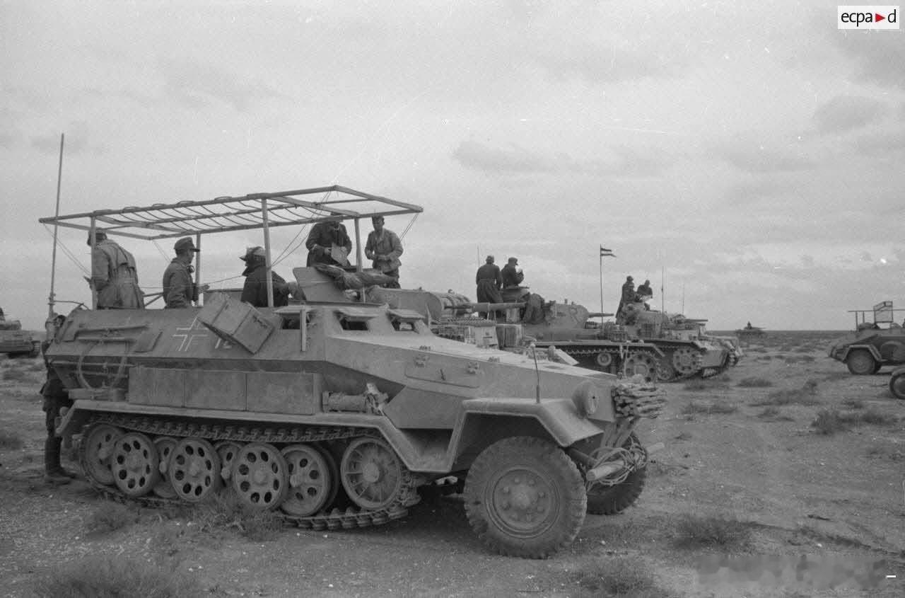 1941年12月十字军行动期间的非洲军团第15装甲师第8装甲团的机动指挥部。良好