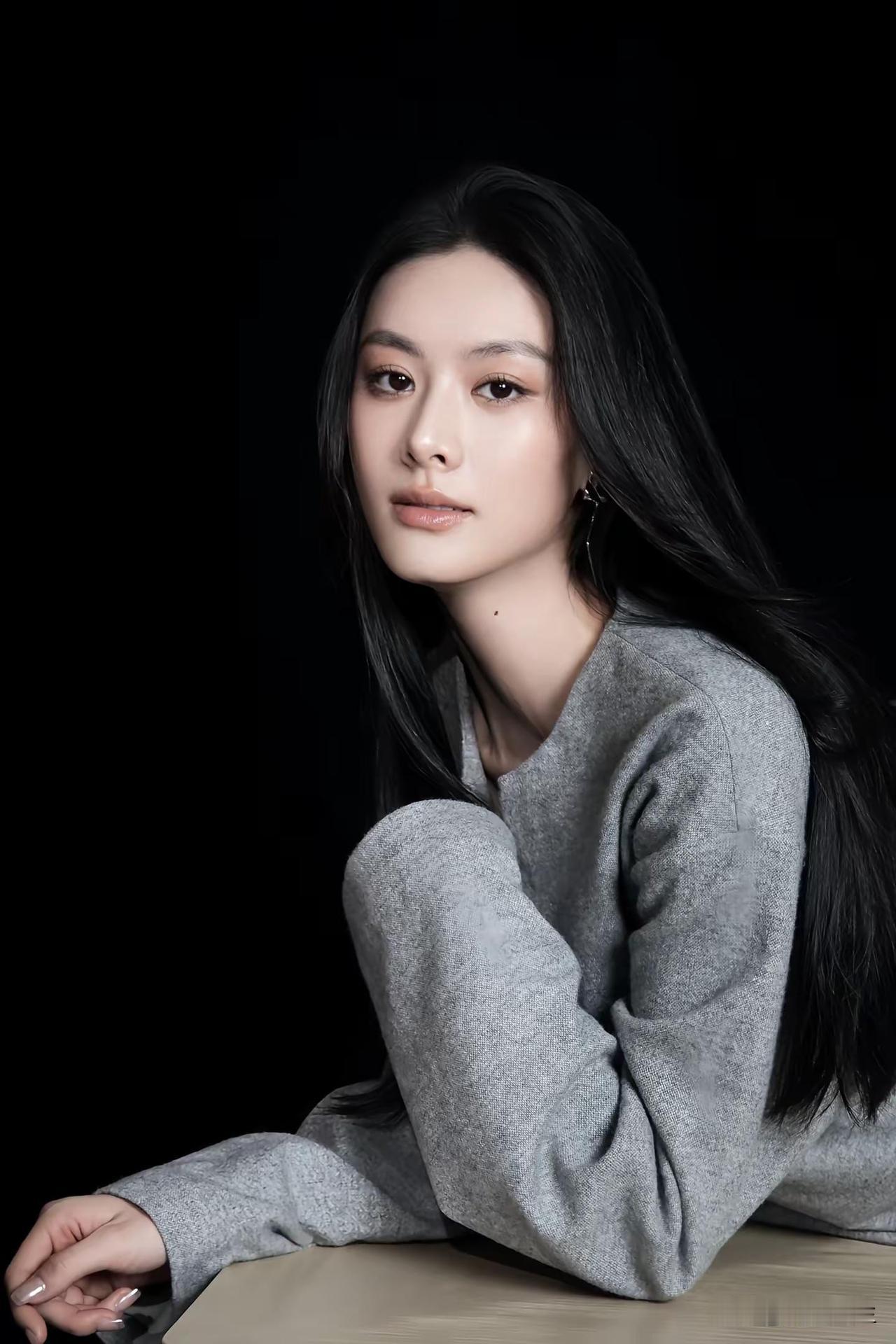 山高路远景就是好看，目光所及皆是温柔，步步皆是好风光。