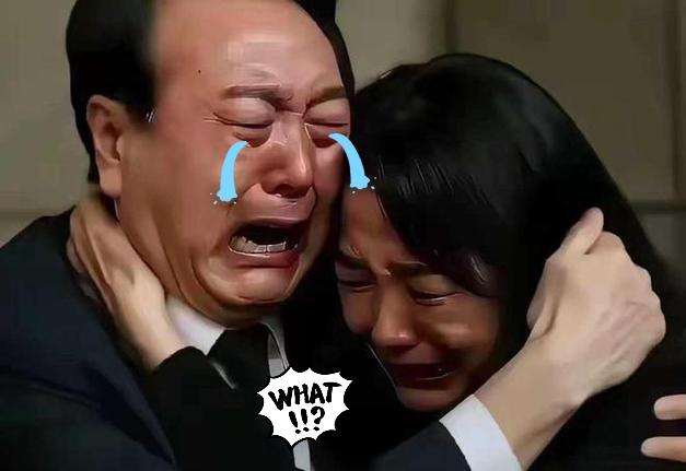 快讯，快讯
韩国传来消息

11月7日，首尔中央地方法院外全是记者和围观的人，韩